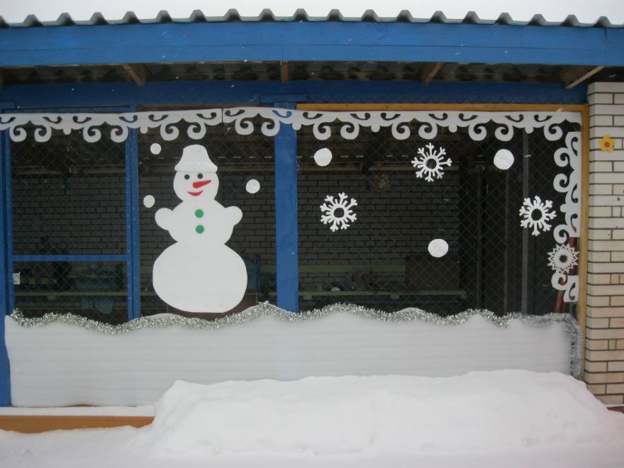 Украшение веранды детского сада к Новому году, фото