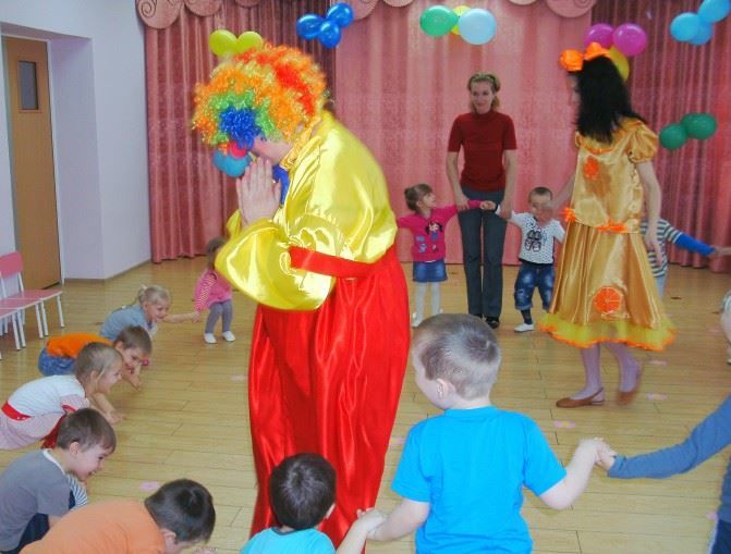 День смеха праздник в детском саду